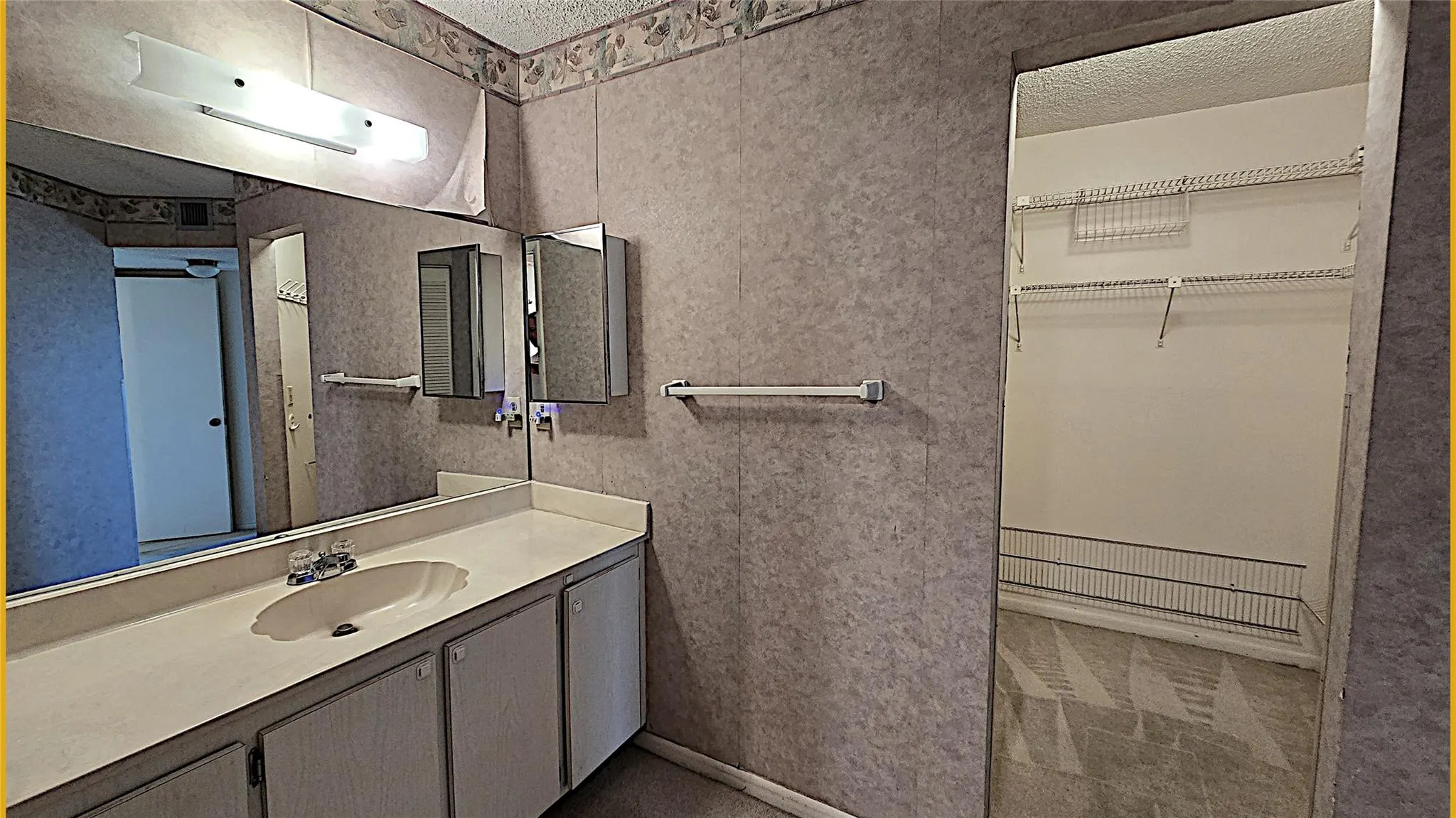1201 River Reach Dr, #416