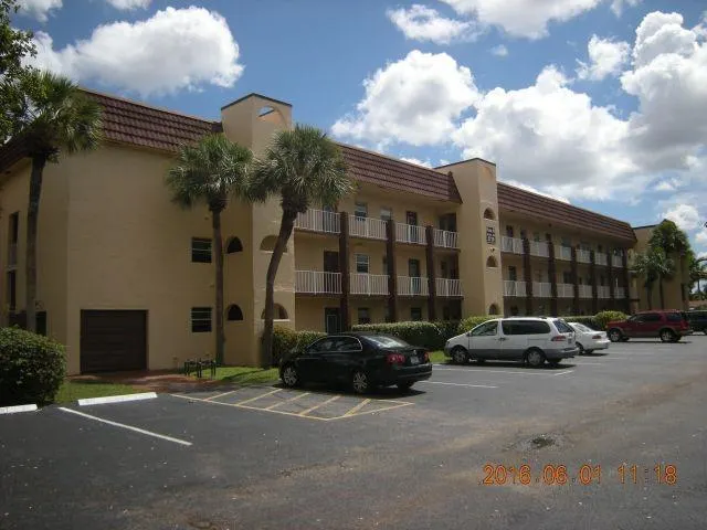 2720 N Pine Island Rd, #101