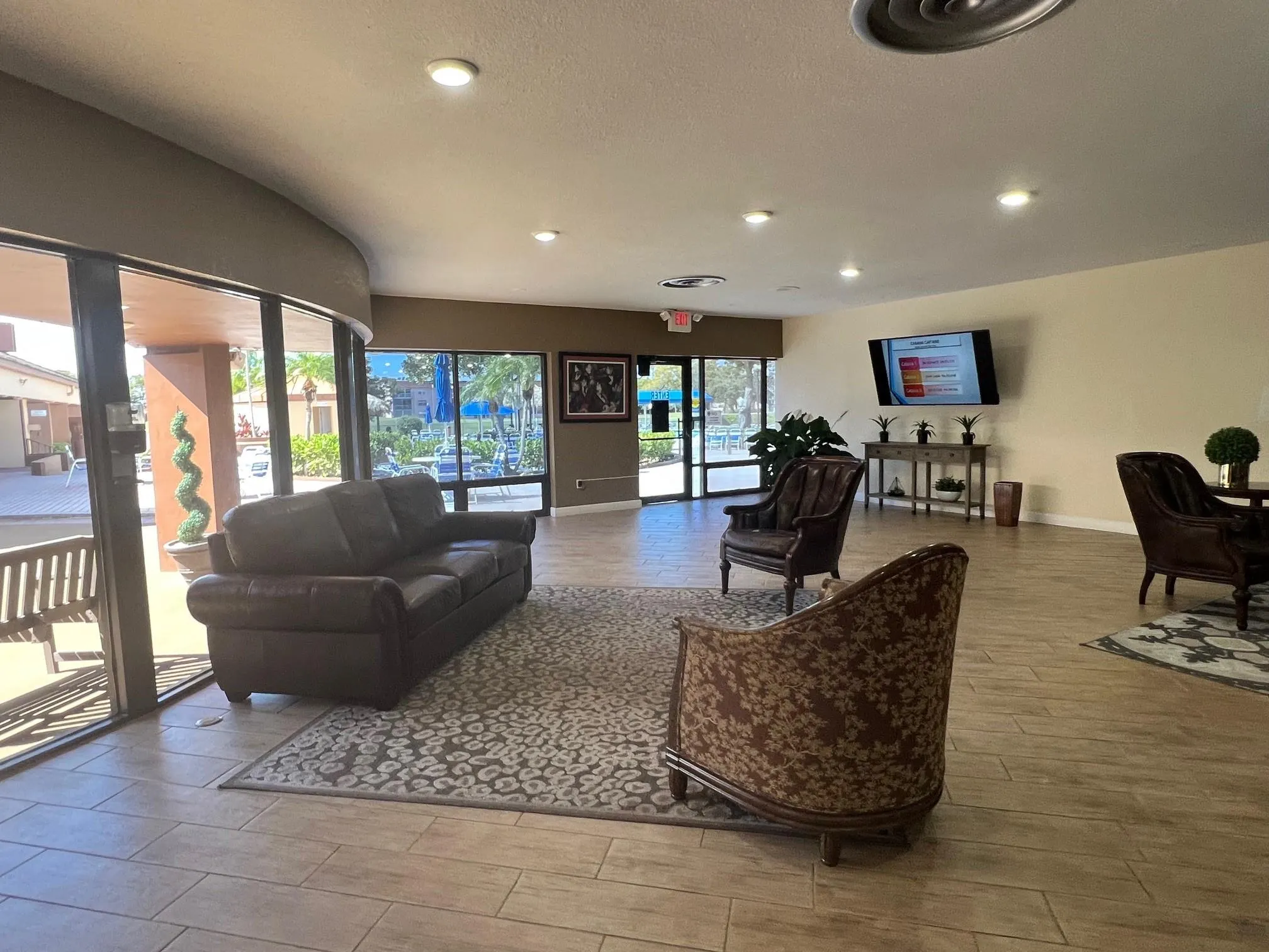 2720 N Pine Island Rd, #101