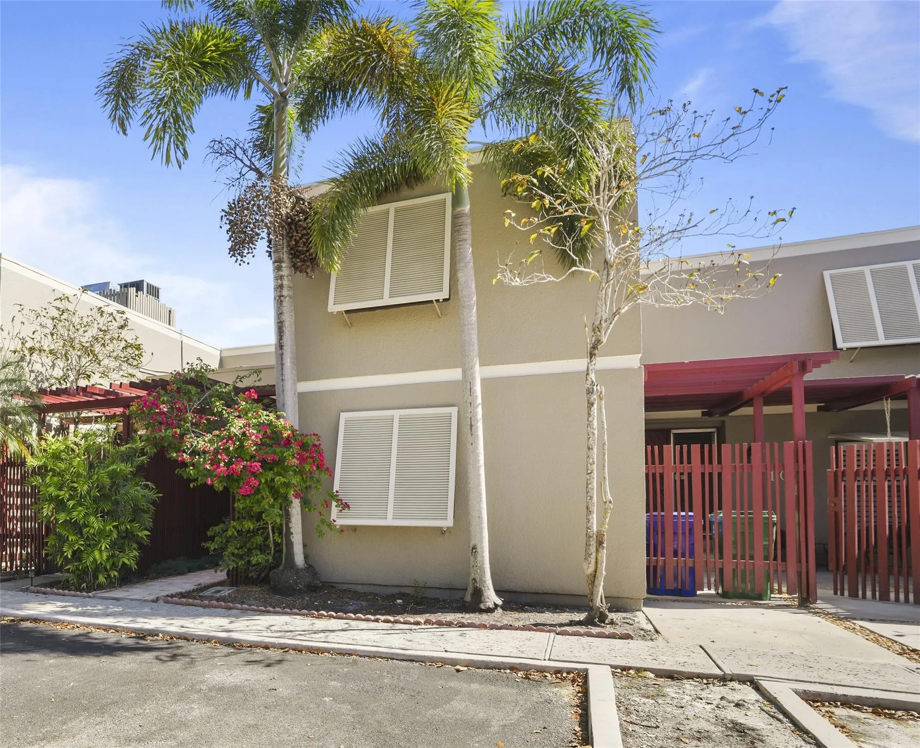 1111 Windward Dr