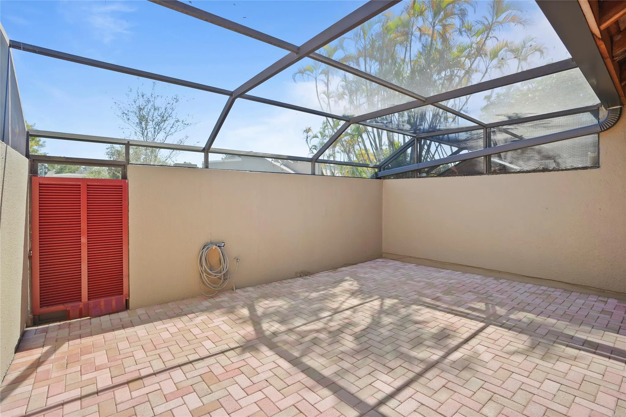 1111 Windward Dr