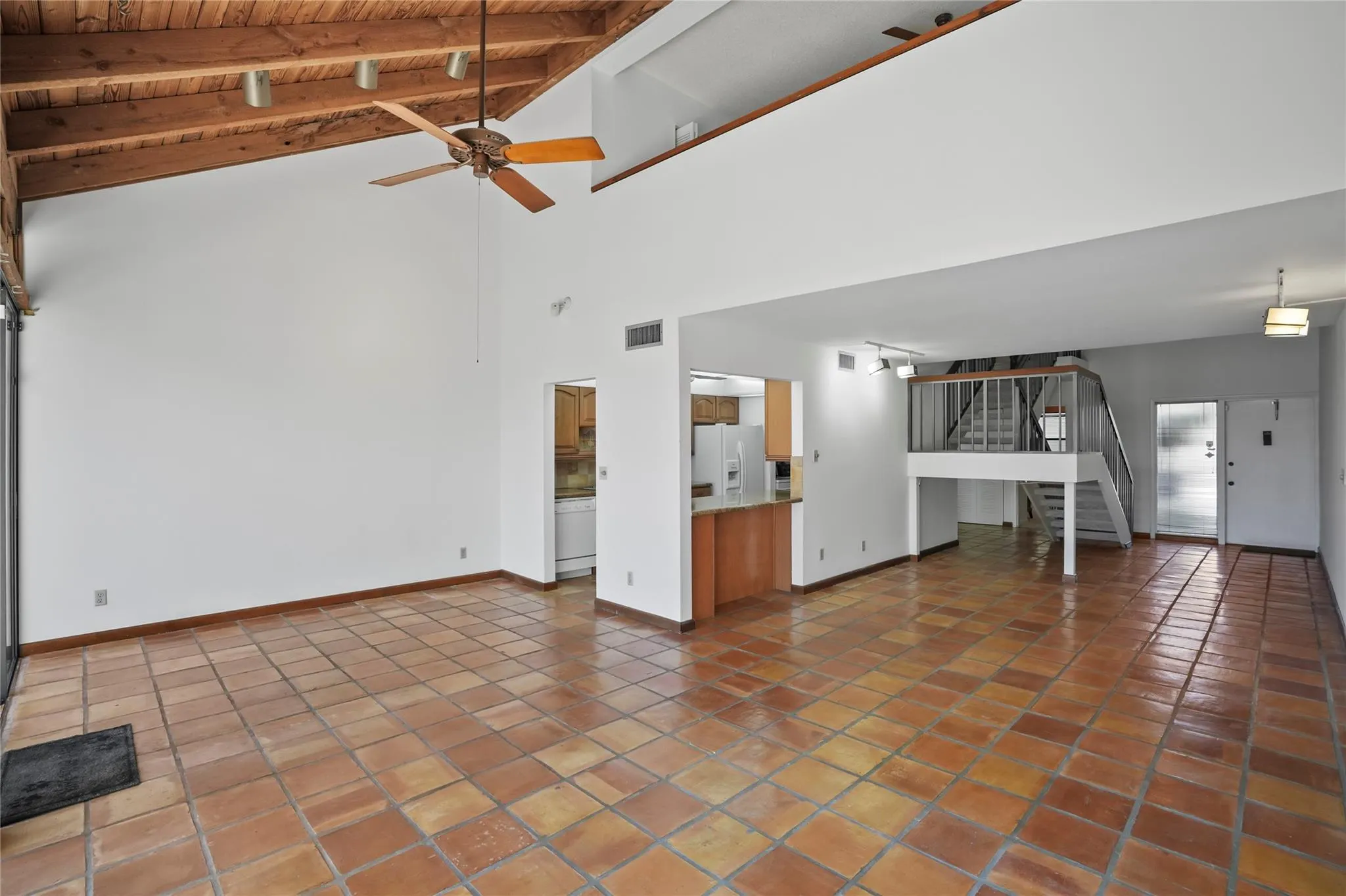 1111 Windward Dr