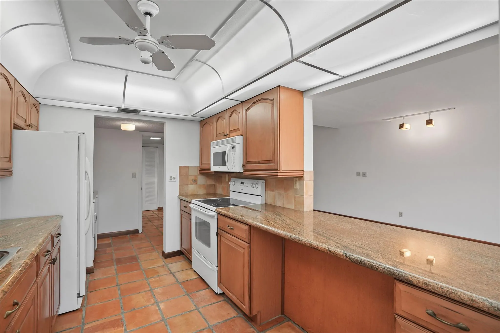 1111 Windward Dr