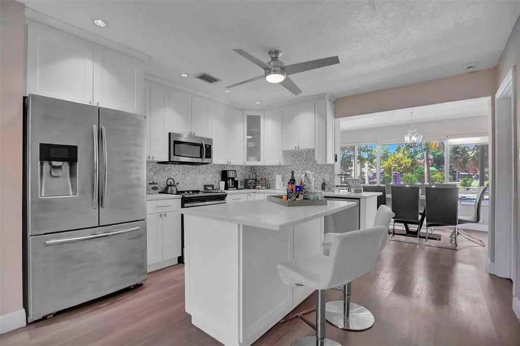 1773 SW 28th Way