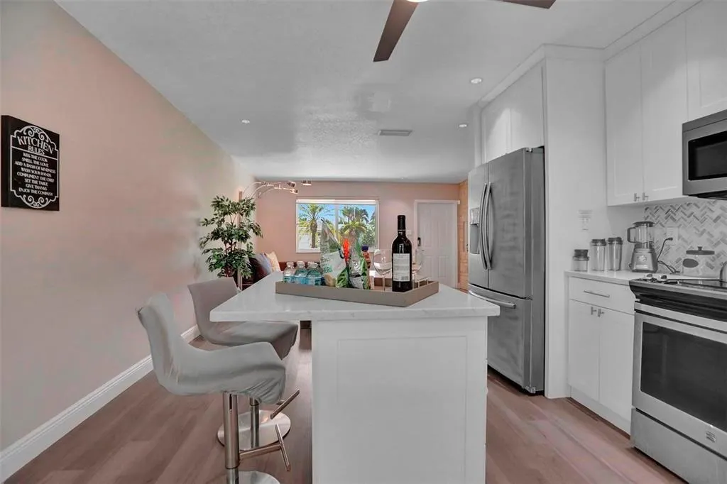 1773 SW 28th Way
