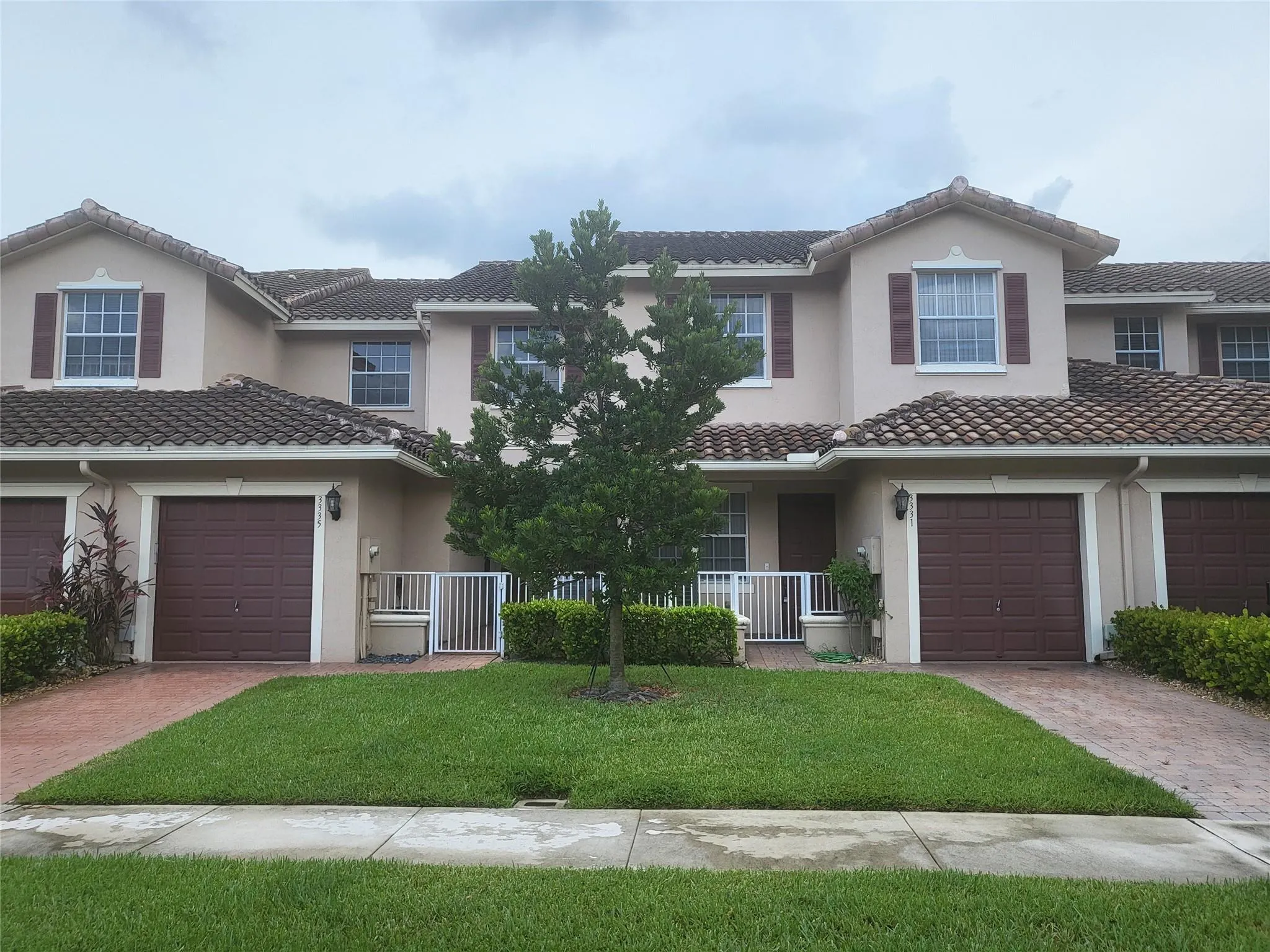 3331 Lakeside Drive, #37