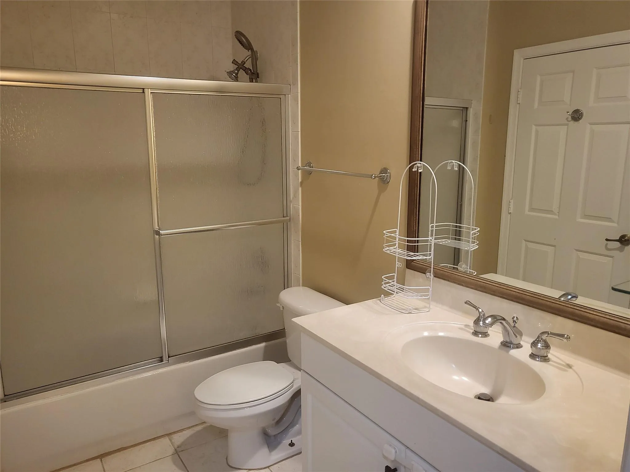3331 Lakeside Drive, #37
