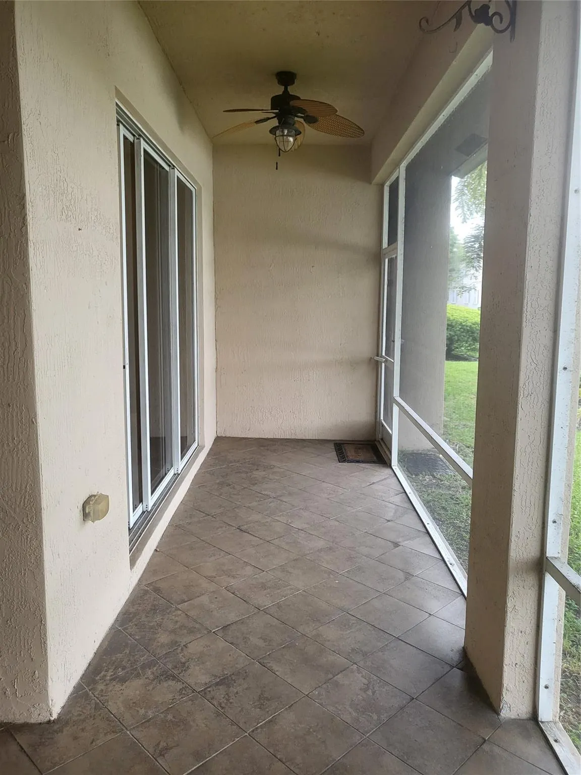 3331 Lakeside Drive, #37