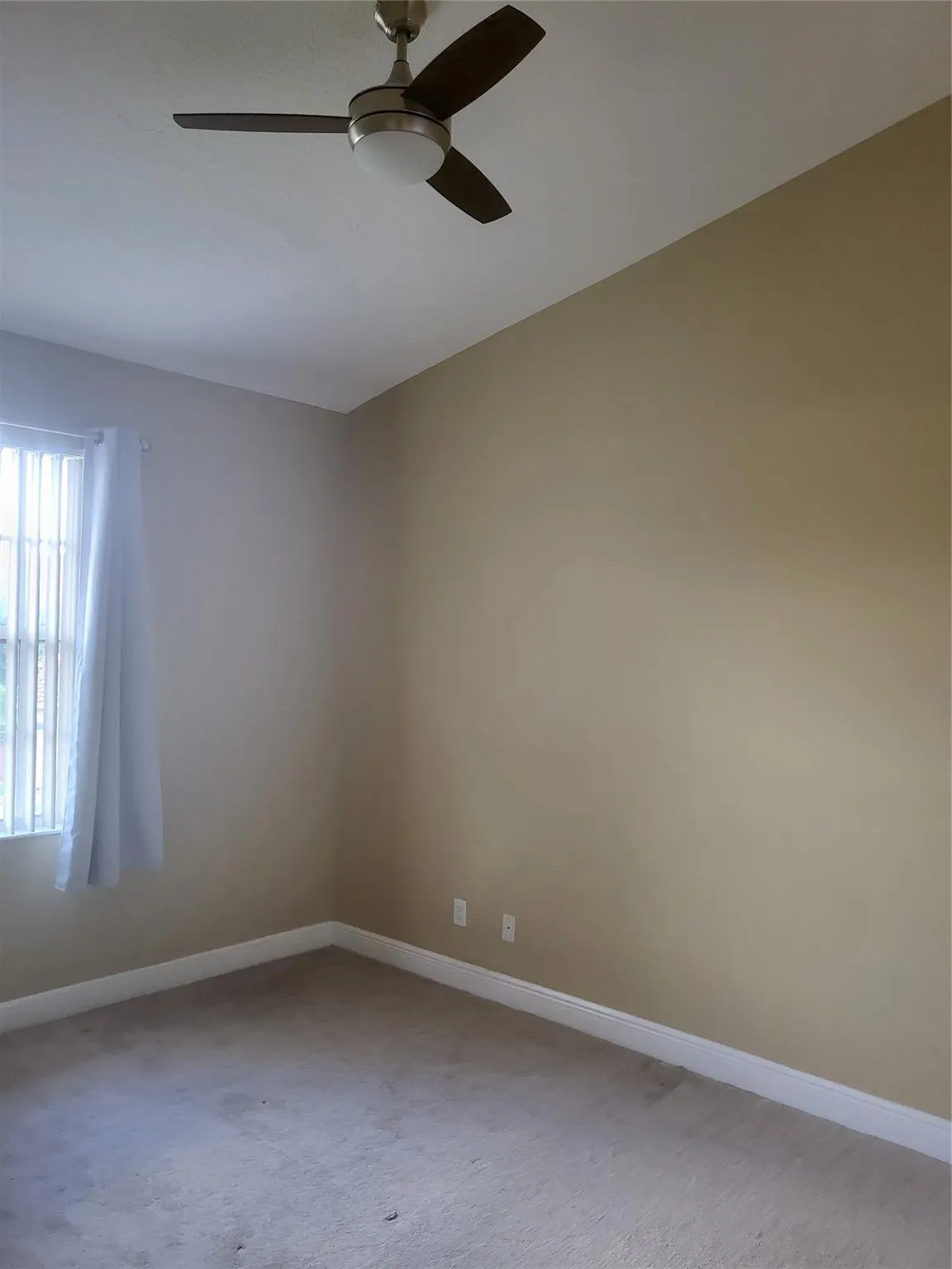 3331 Lakeside Drive, #37