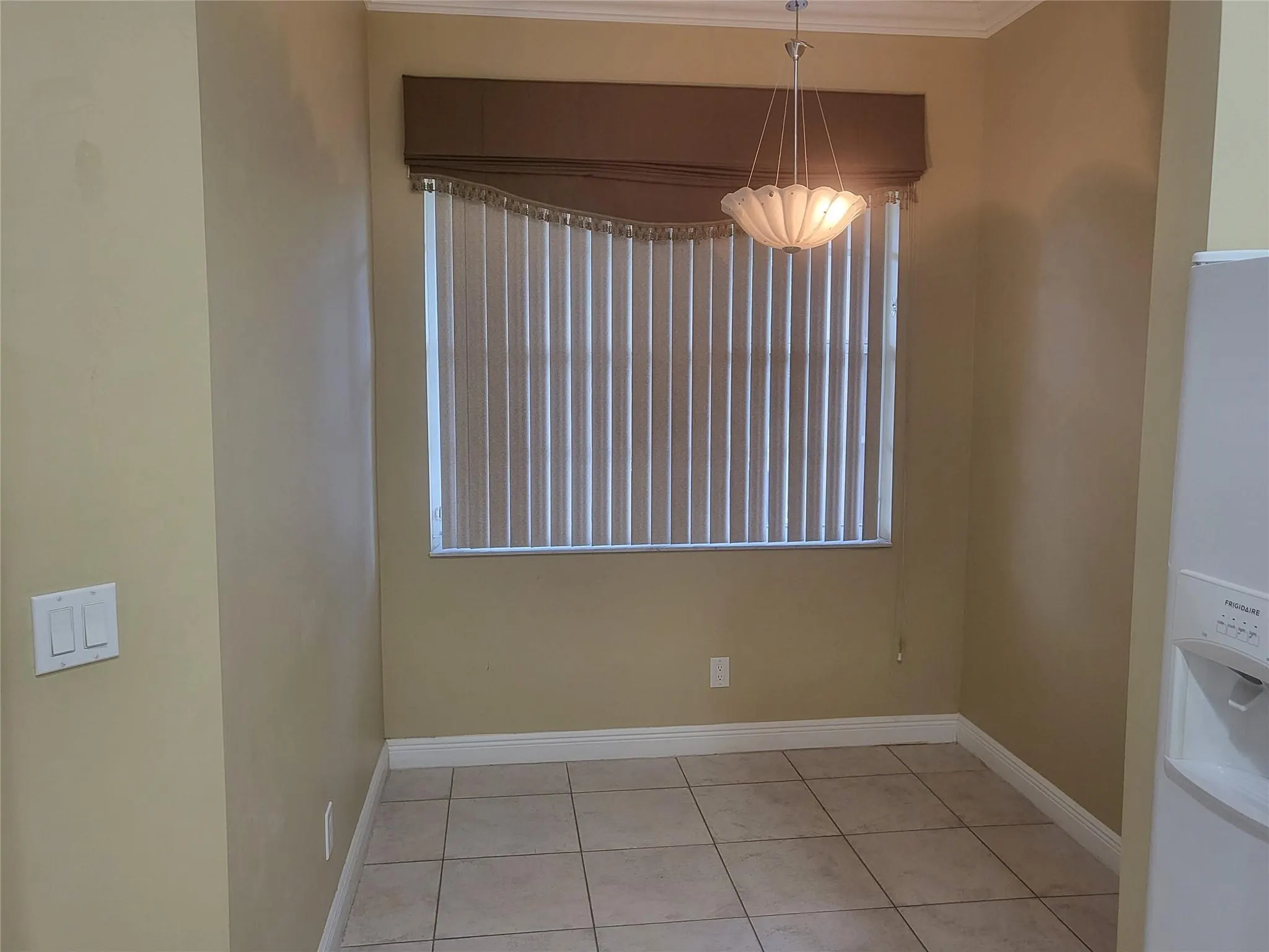 3331 Lakeside Drive, #37
