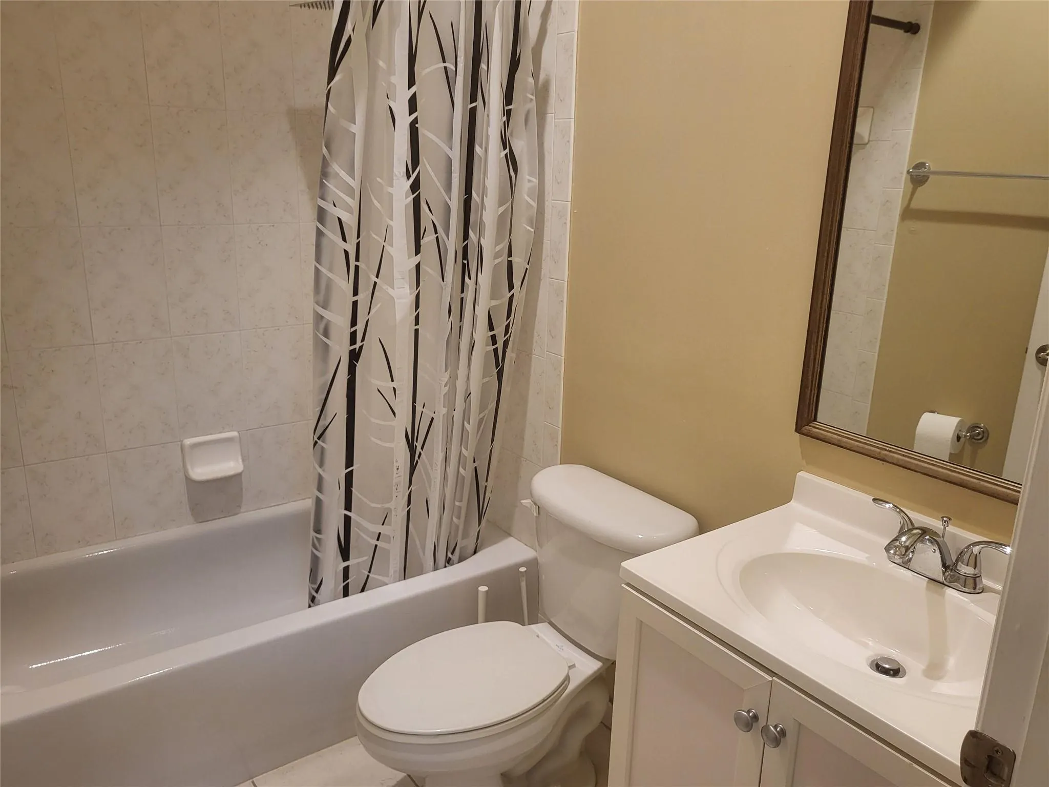 3331 Lakeside Drive, #37