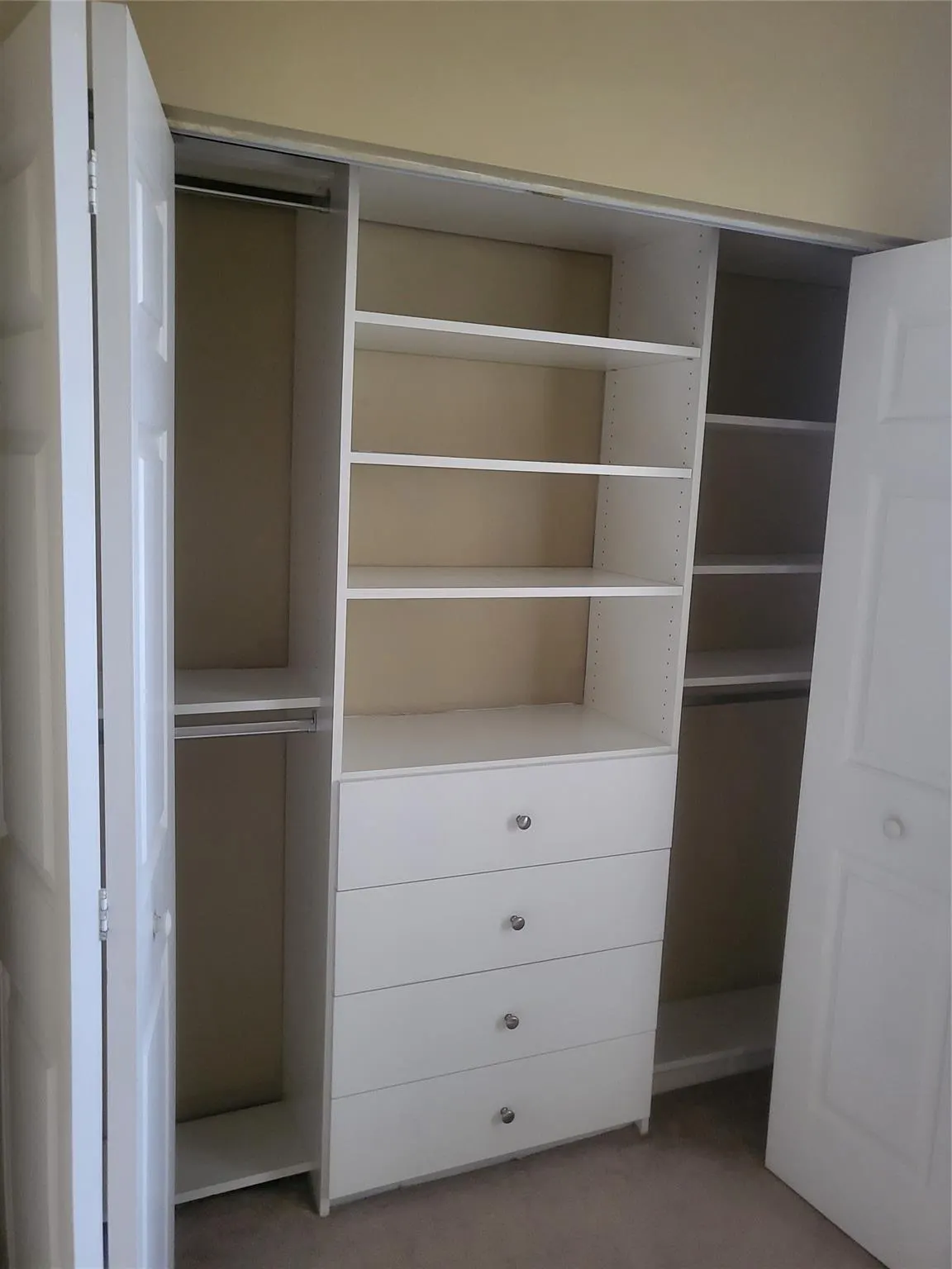 3331 Lakeside Drive, #37
