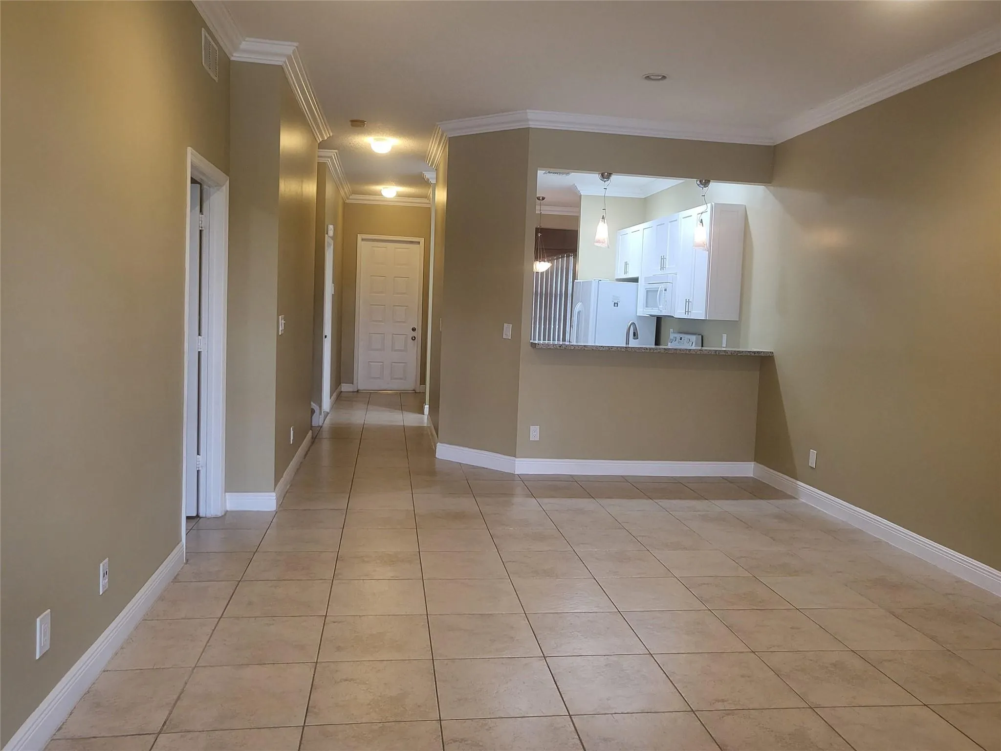 3331 Lakeside Drive, #37