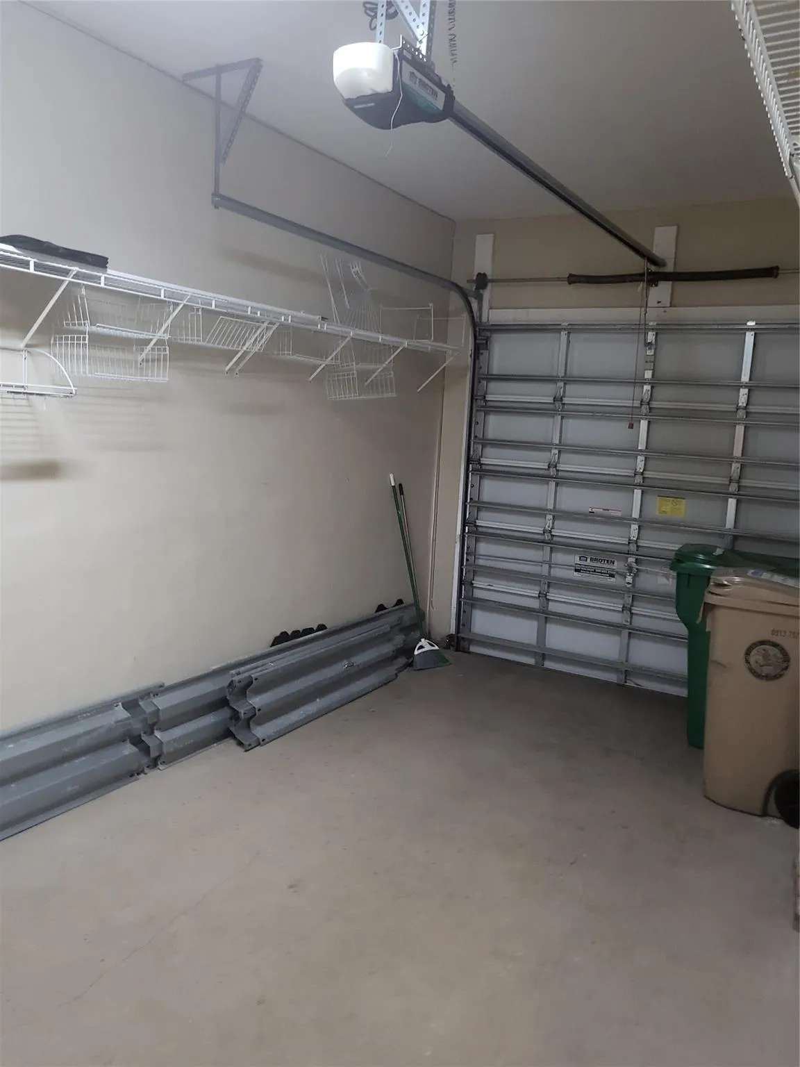 3331 Lakeside Drive, #37