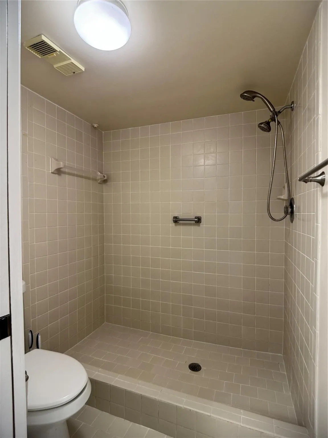 9245 Flynn Cir, #8