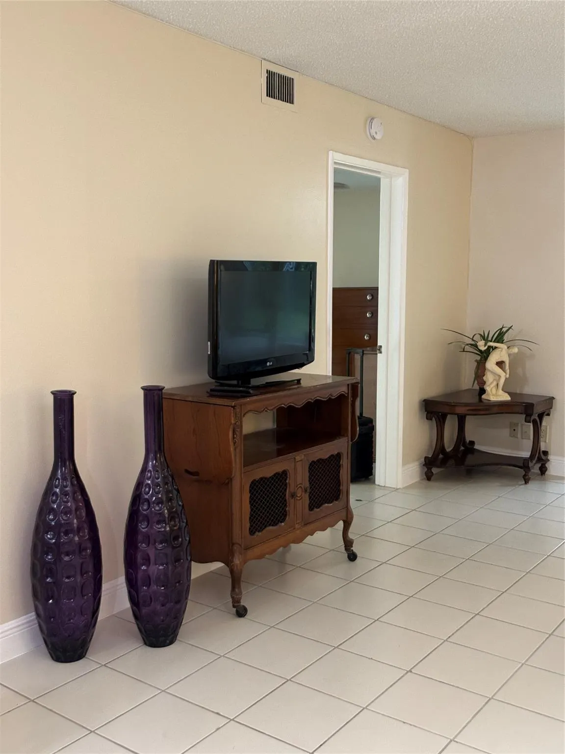 9245 Flynn Cir, #8