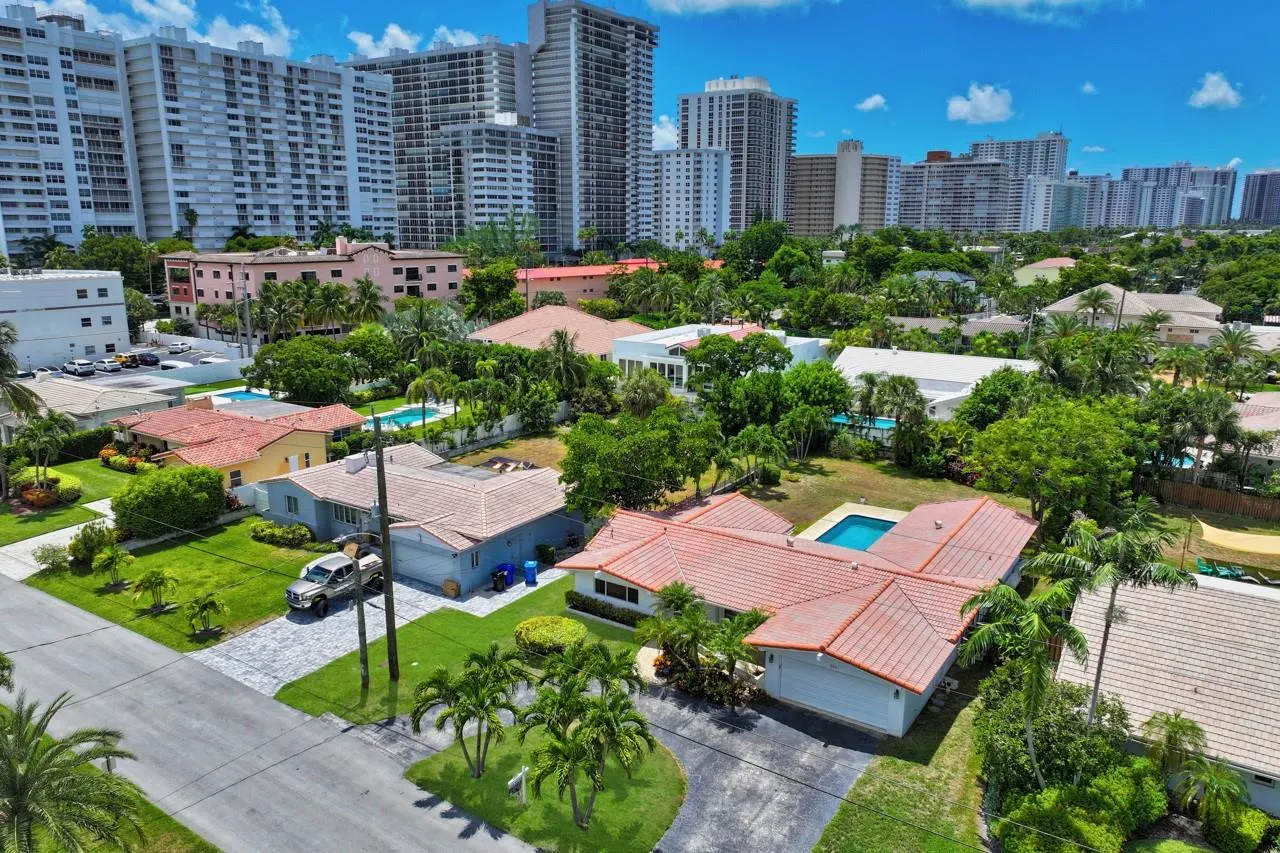 232 Codrington Dr