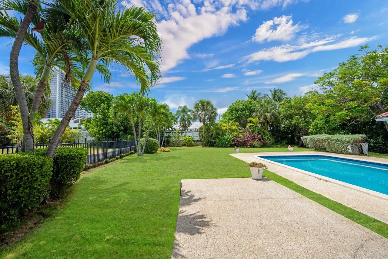 232 Codrington Dr