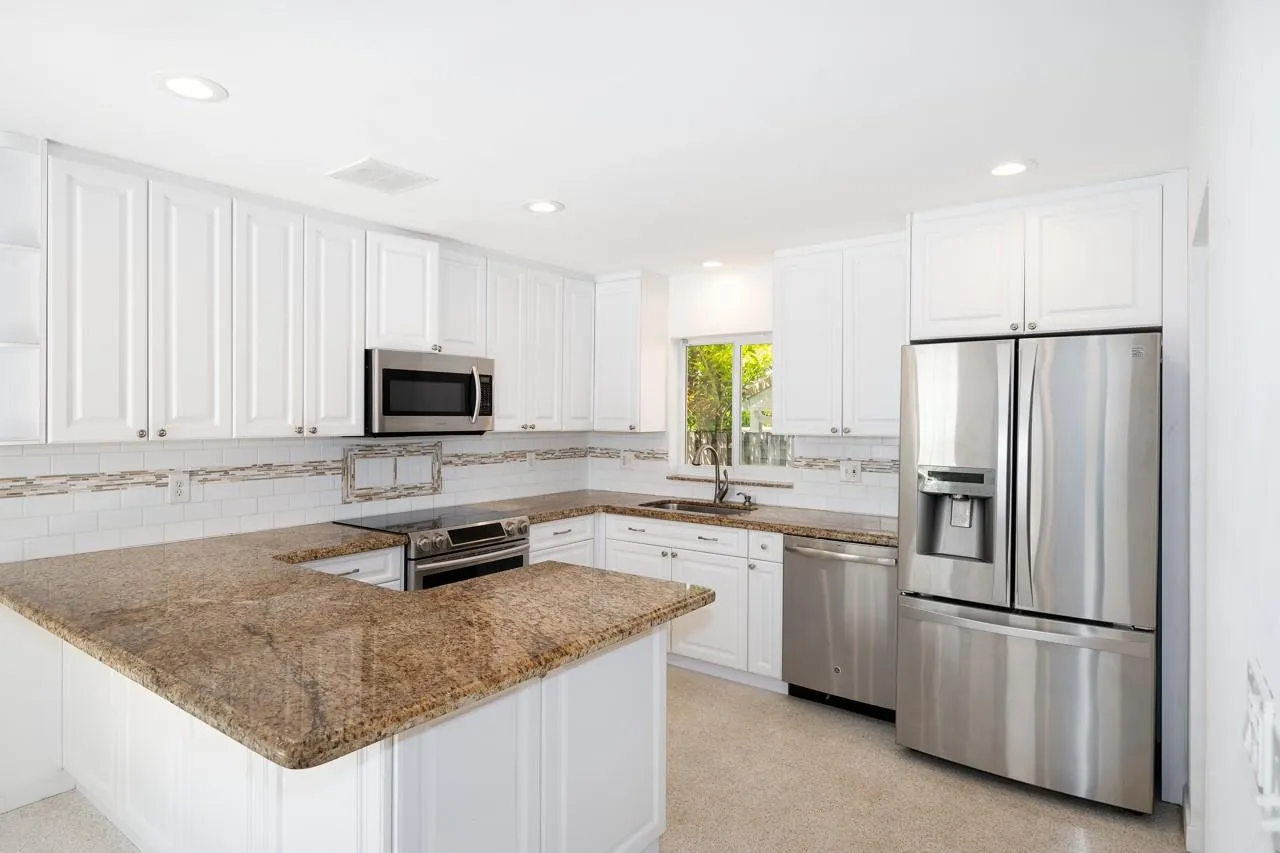 232 Codrington Dr