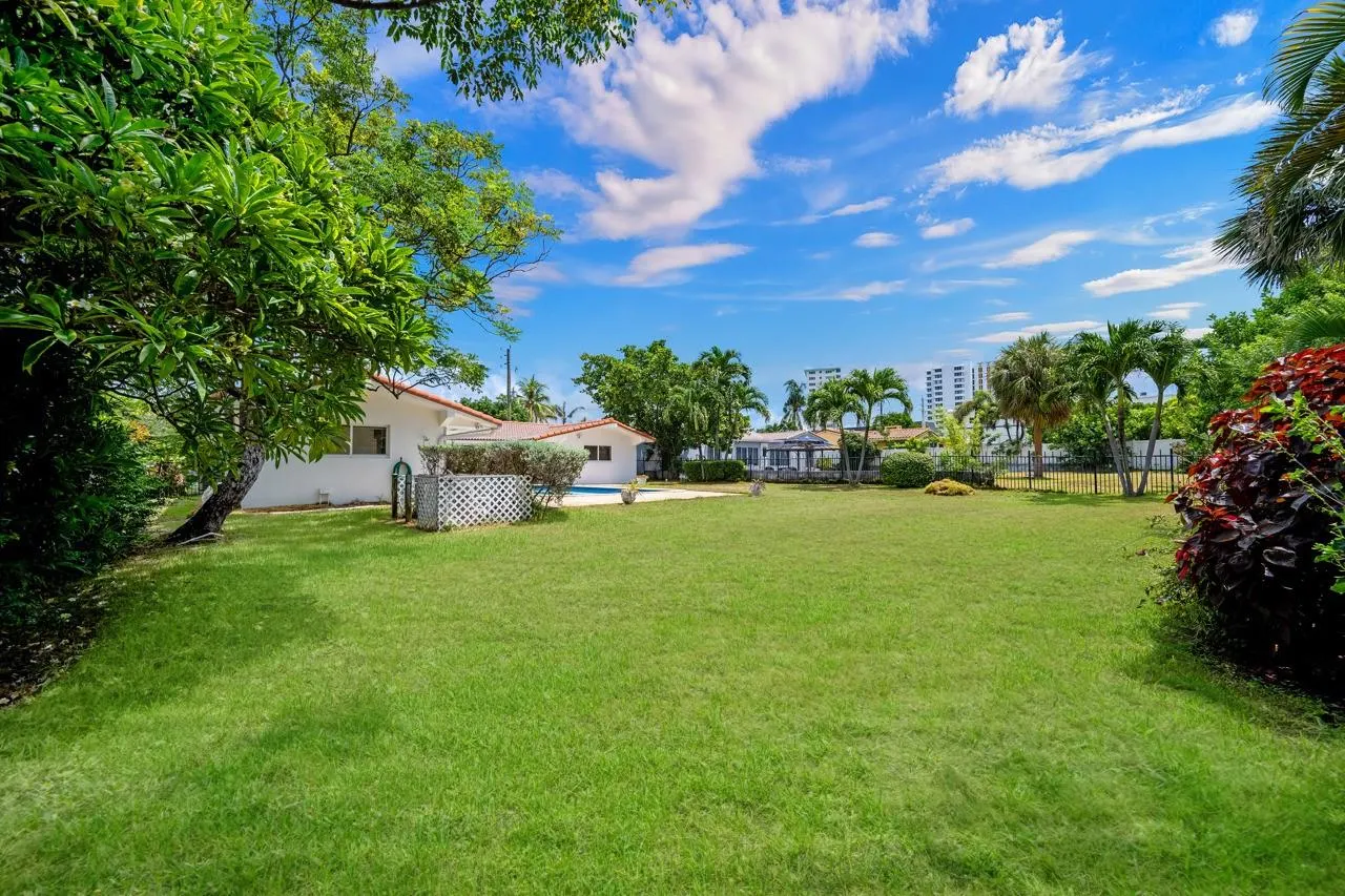 232 Codrington Dr