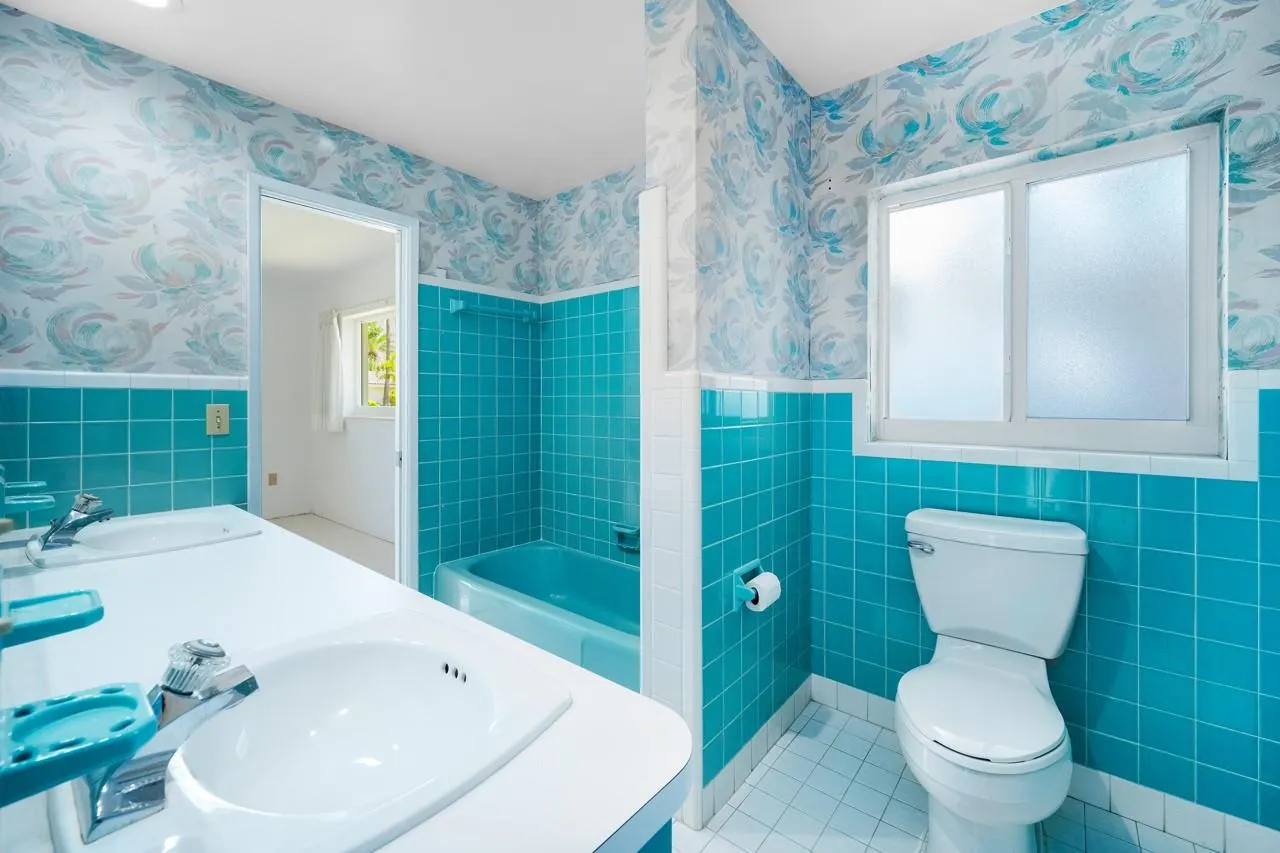 232 Codrington Dr