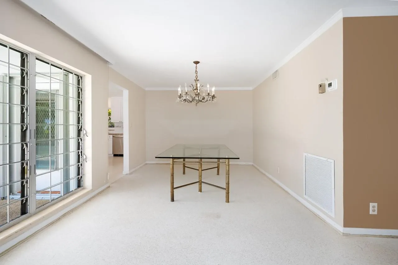 232 Codrington Dr