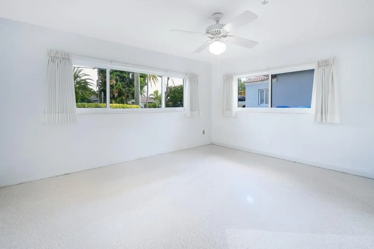 232 Codrington Dr