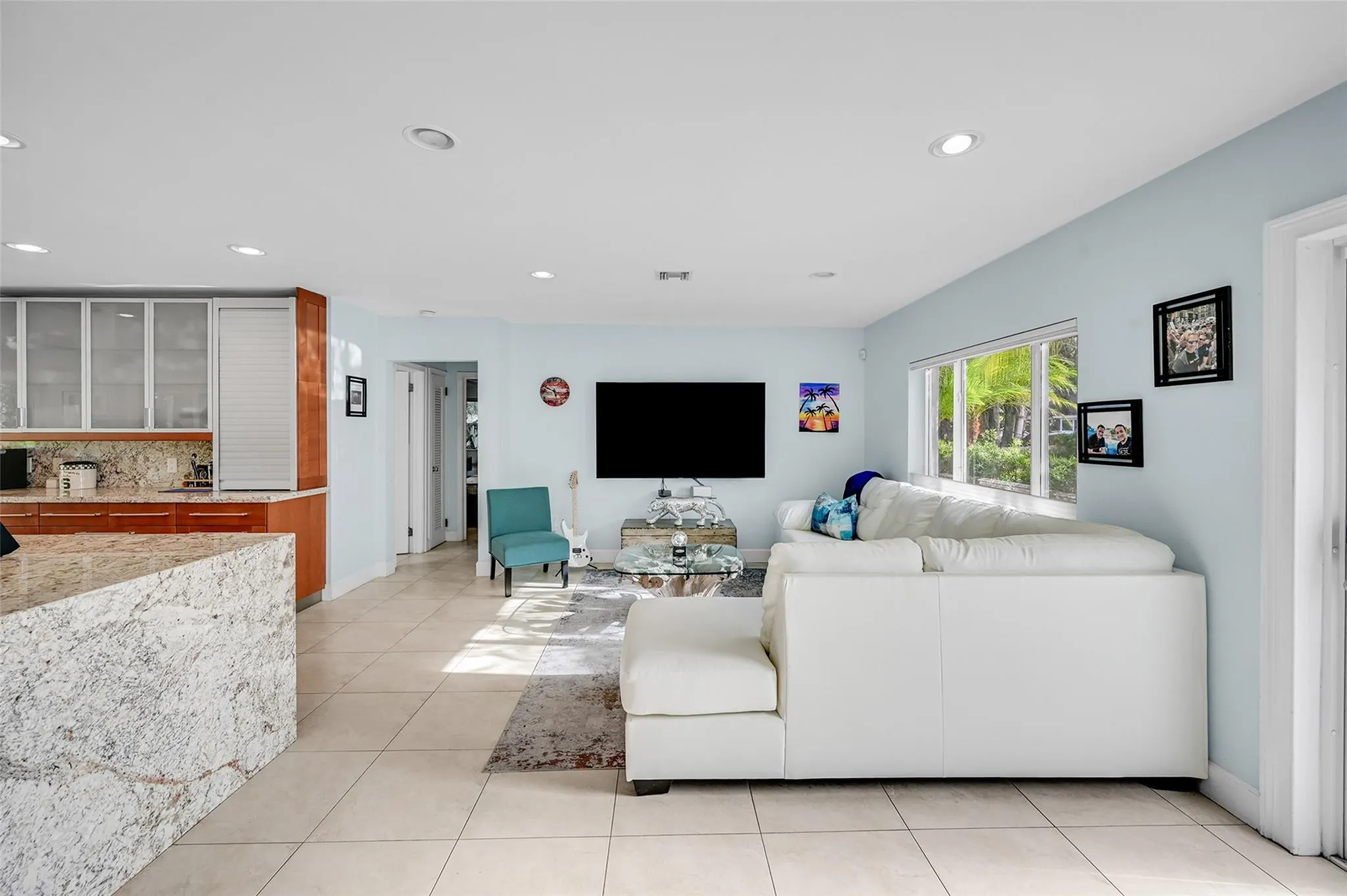 2716 NE 10th Ter
