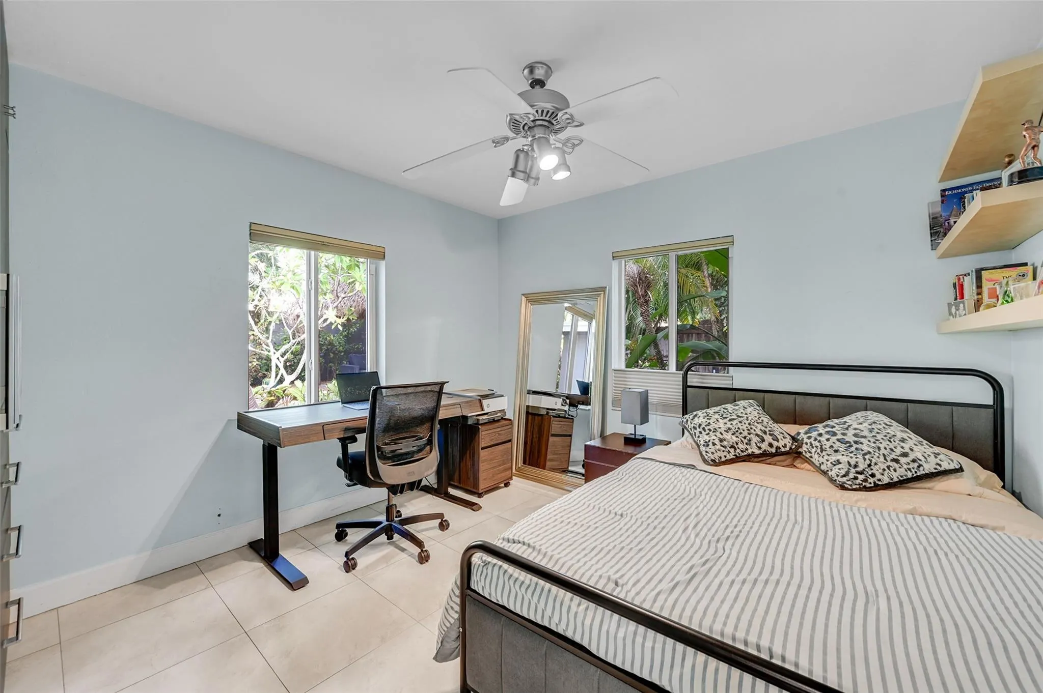 2716 NE 10th Ter