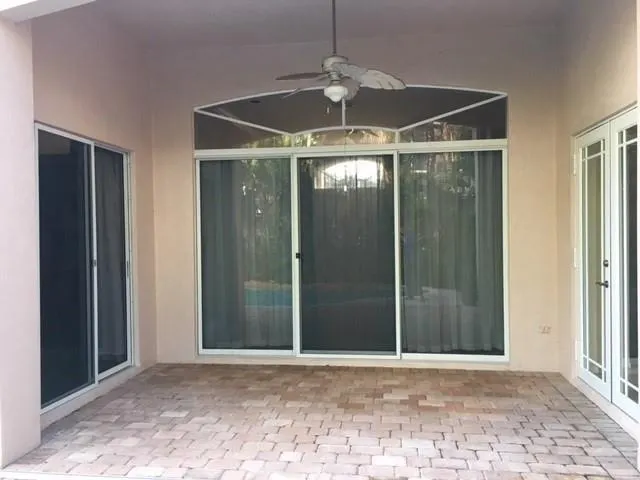 345 SW 188th Ave