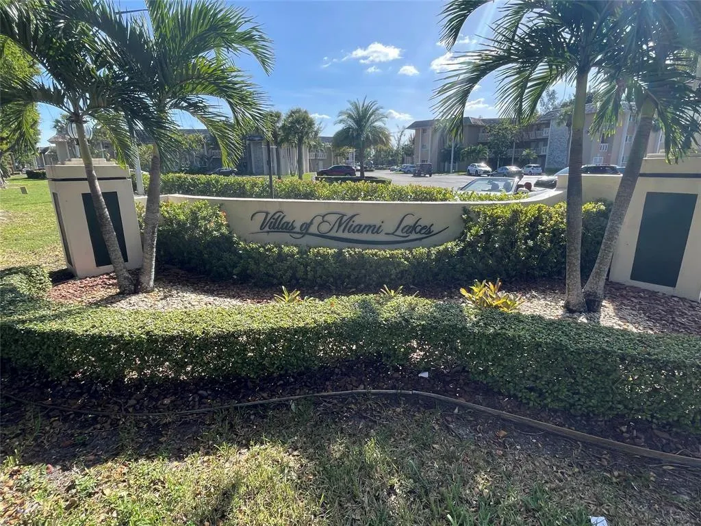 7440 Miami Lakes Dr, #F212