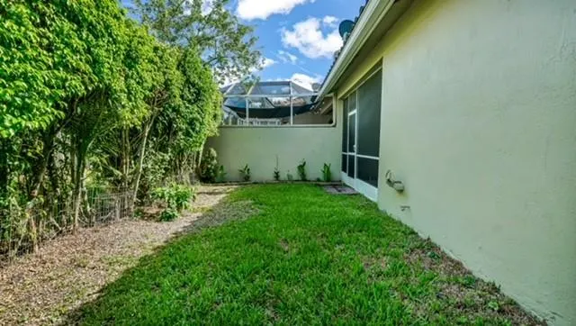 5611 NW 118th Dr, #5611