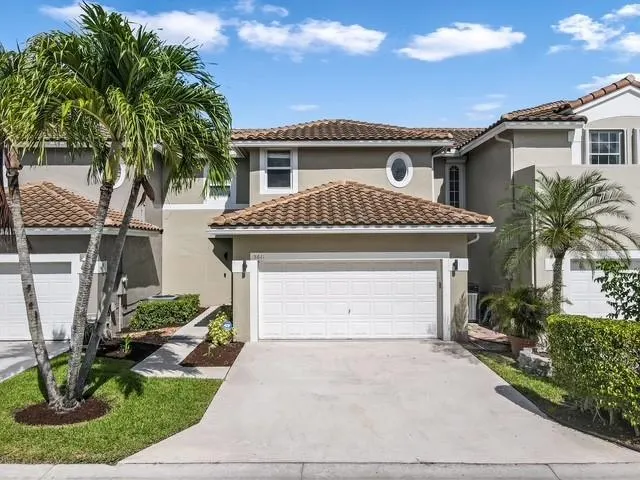 5611 NW 118th Dr, #5611