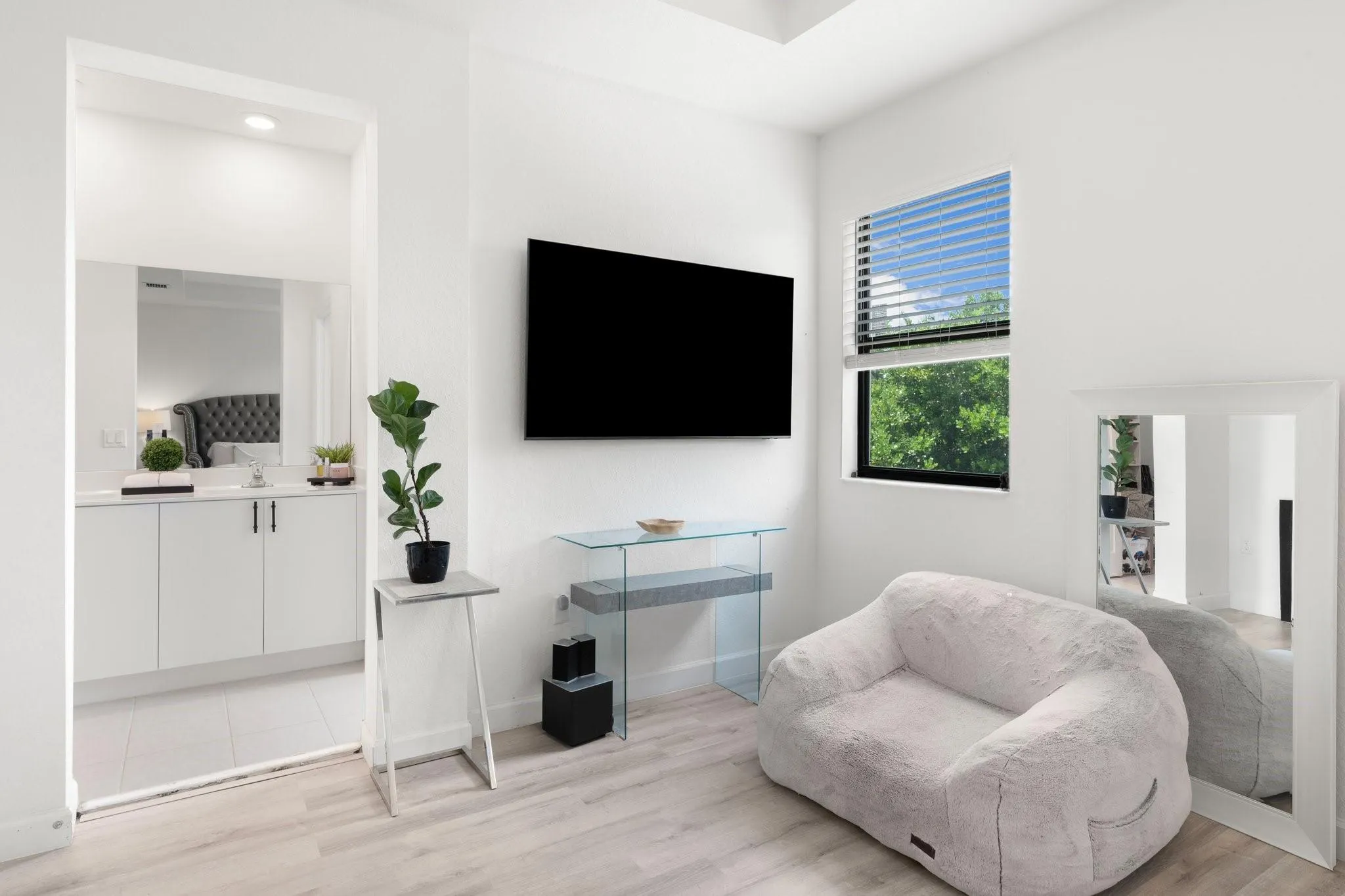 20350 NW 6th Pl, #20350