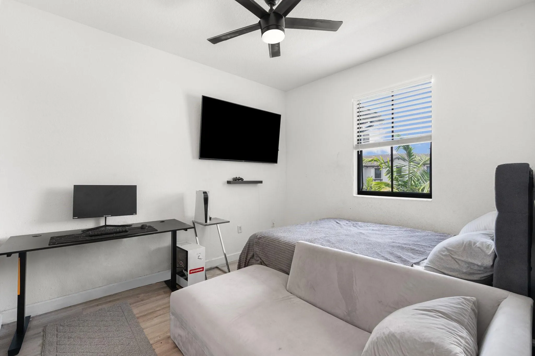 20350 NW 6th Pl, #20350