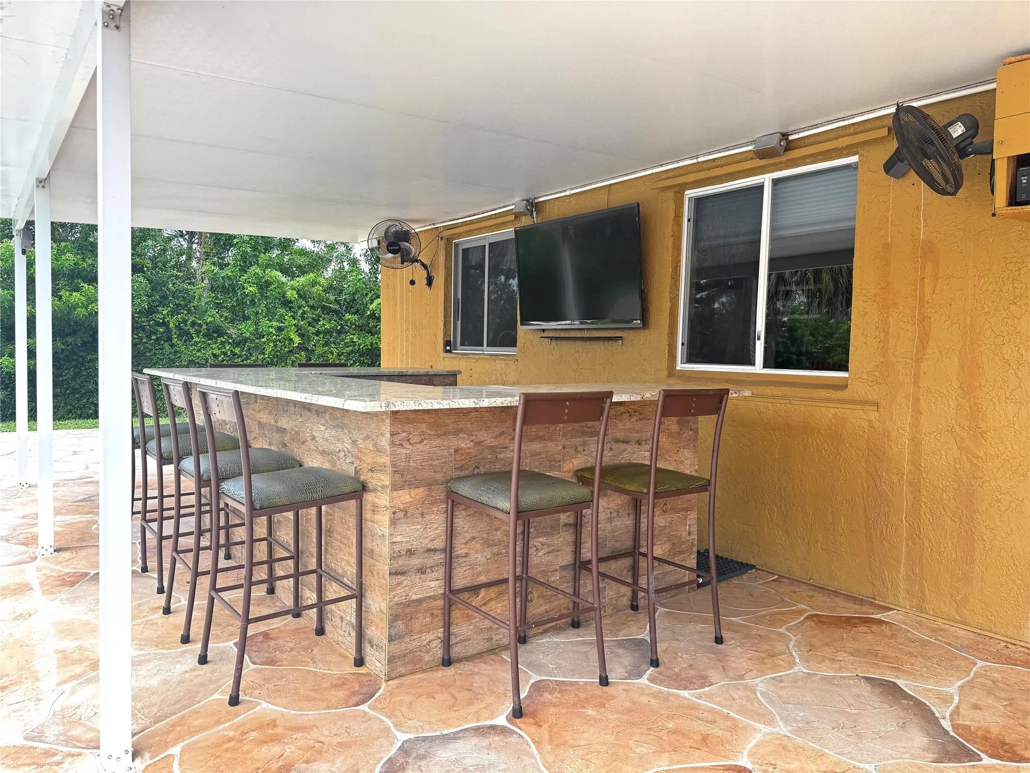 9444 NW 46th St