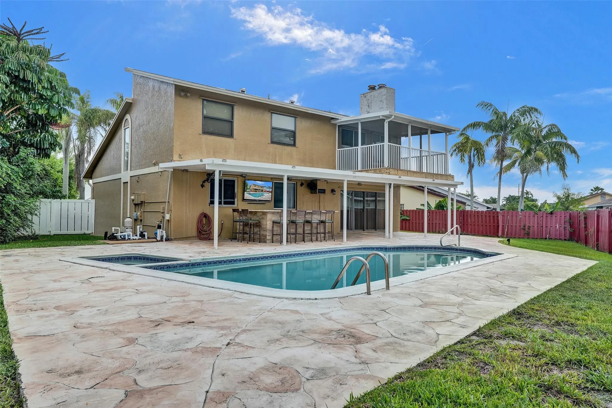 9444 NW 46th St