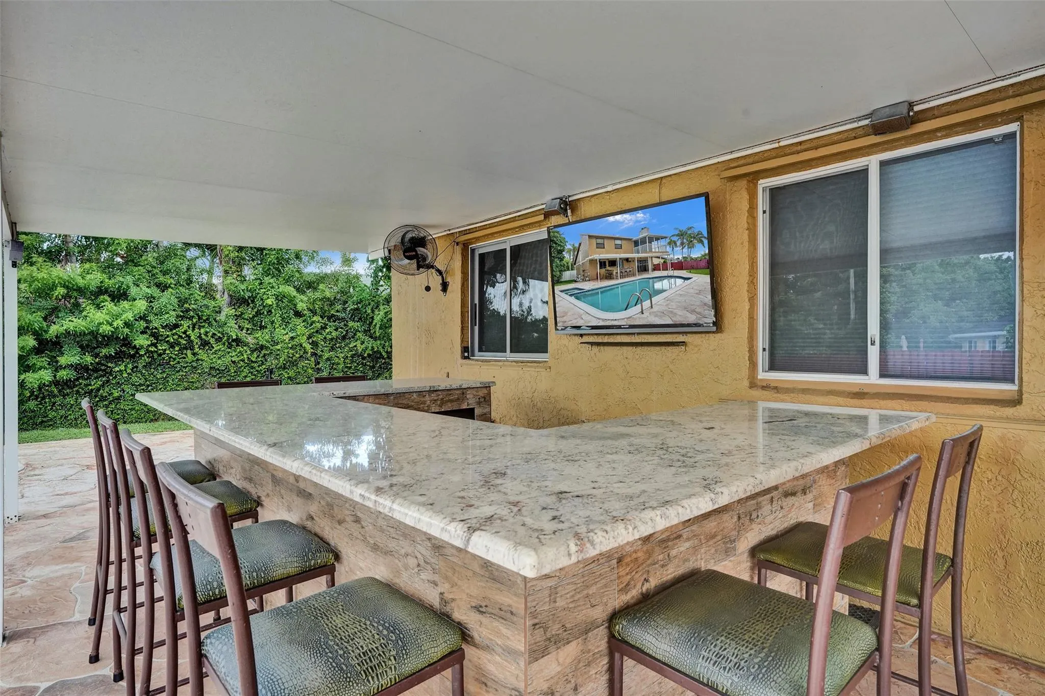 9444 NW 46th St