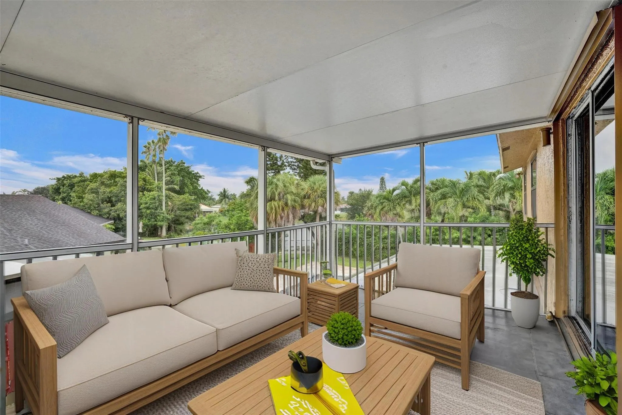 9444 NW 46th St
