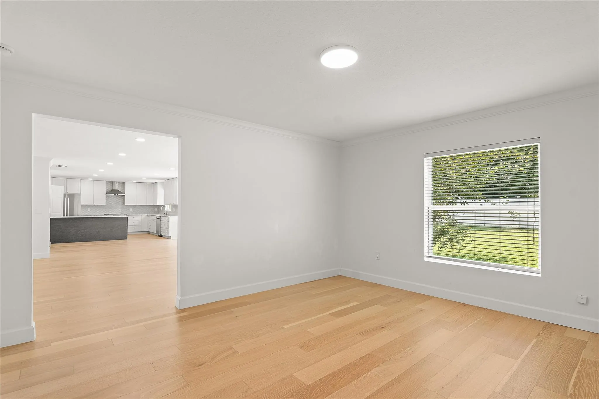 5947 Ridge Lake Cir