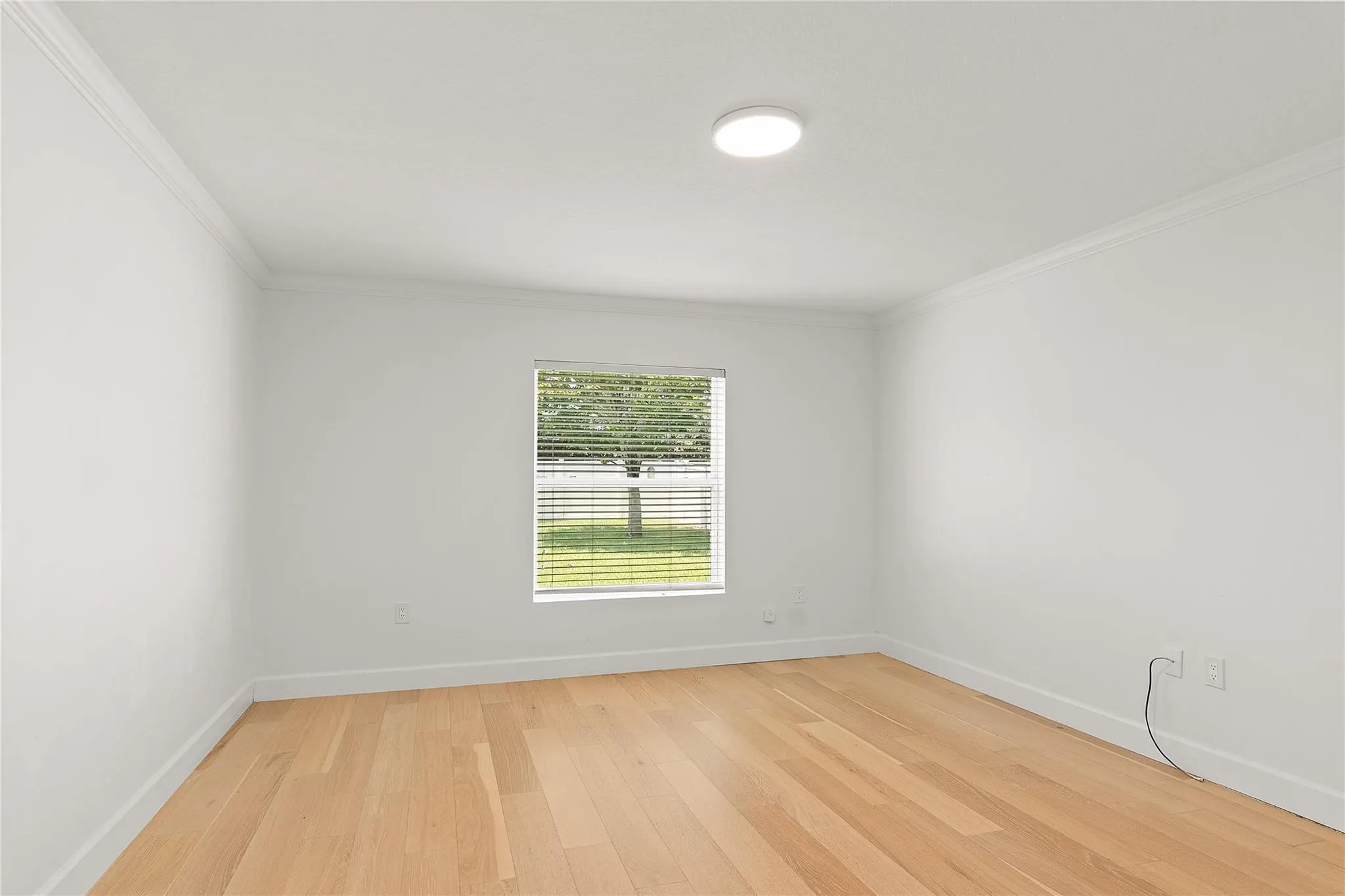 5947 Ridge Lake Cir