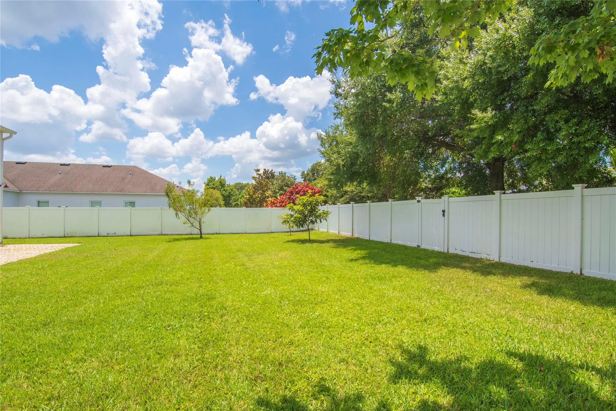 5947 Ridge Lake Cir