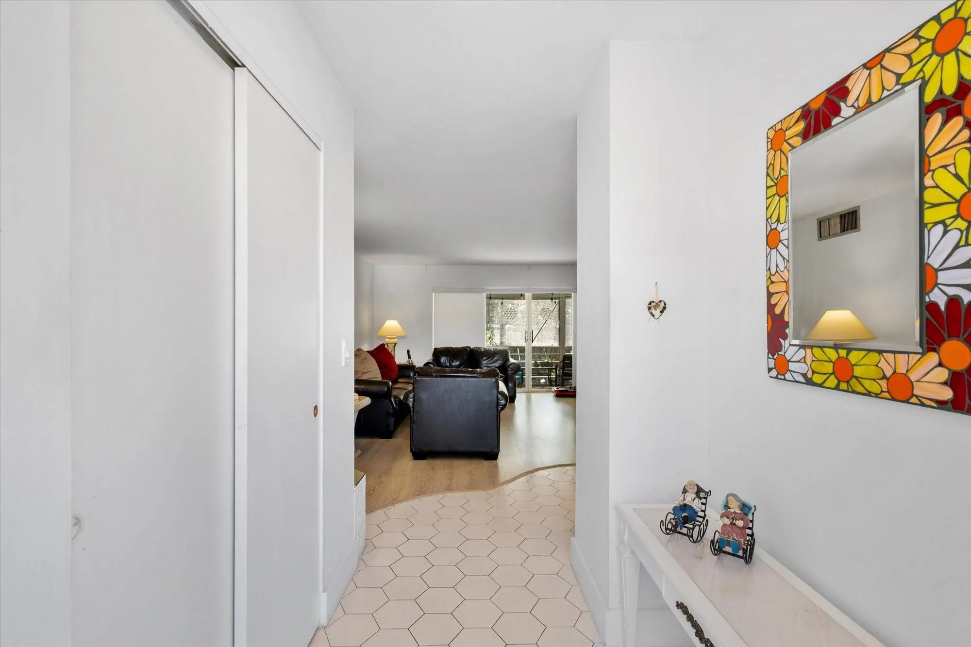 1000 NE 14th Ave, #211