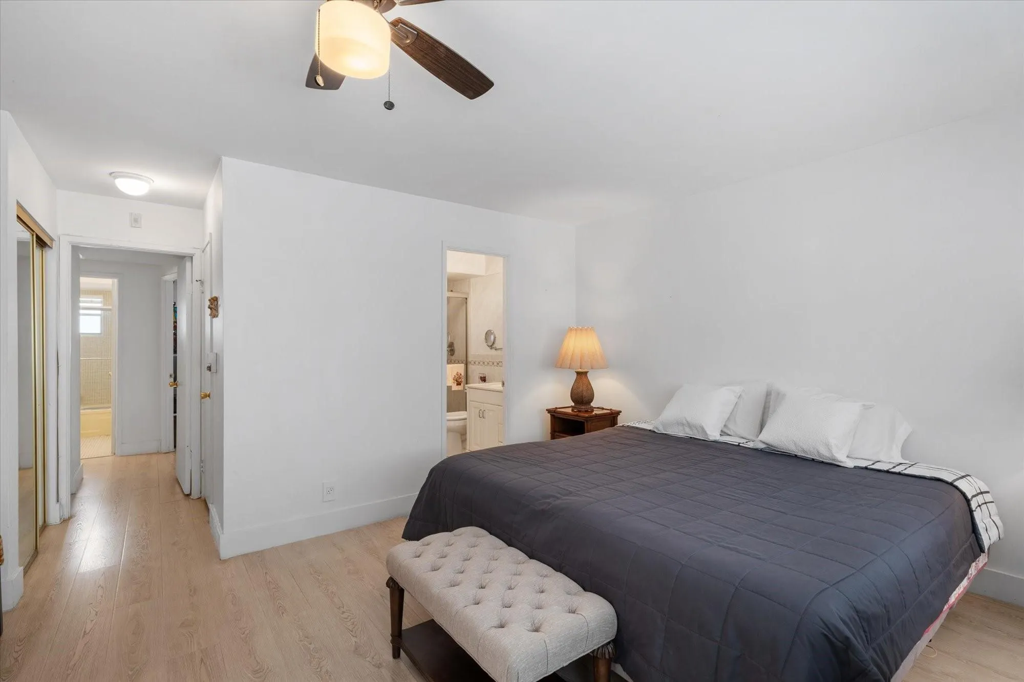 1000 NE 14th Ave, #211