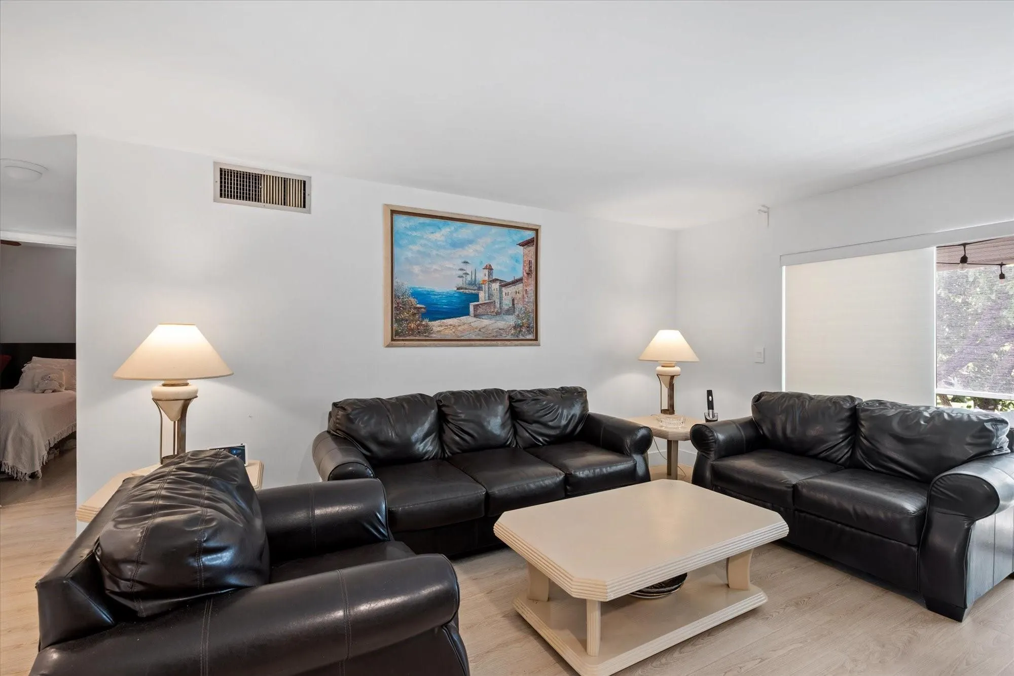 1000 NE 14th Ave, #211