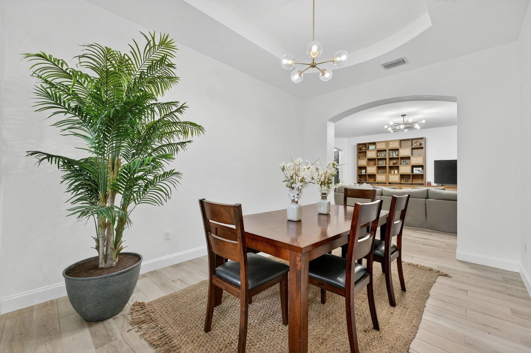 8971 Edgewater Bnd