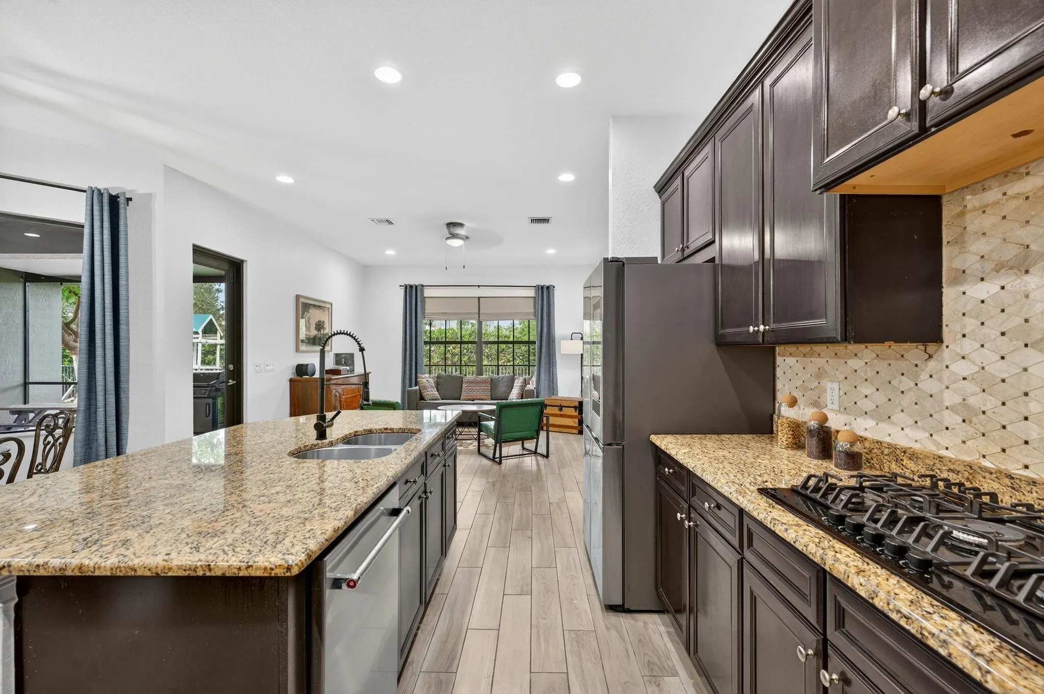 8971 Edgewater Bnd