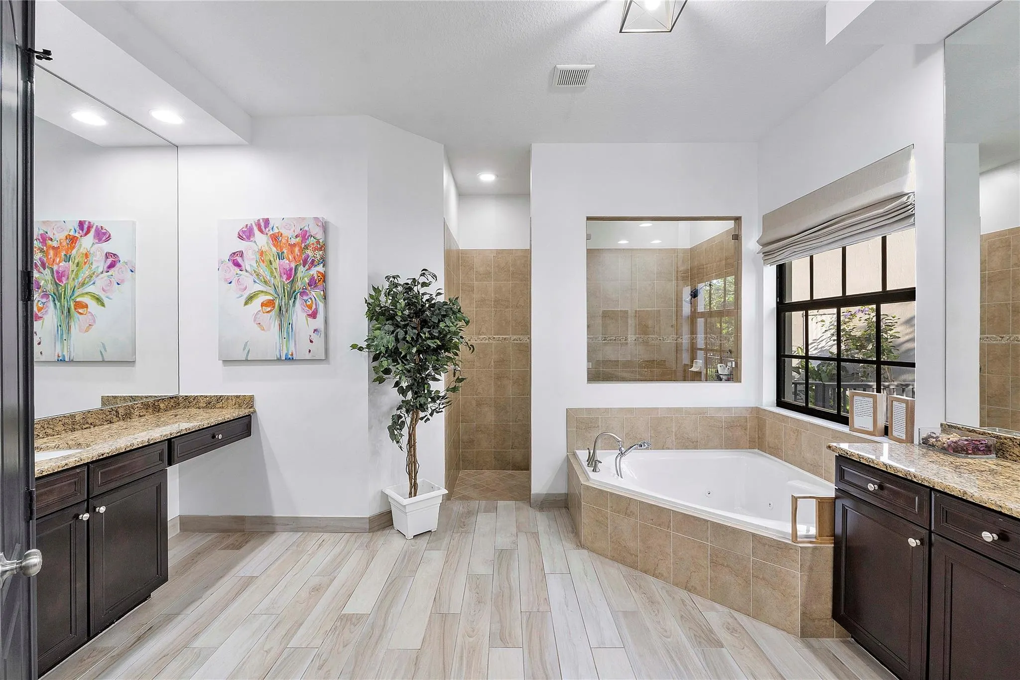 8971 Edgewater Bnd