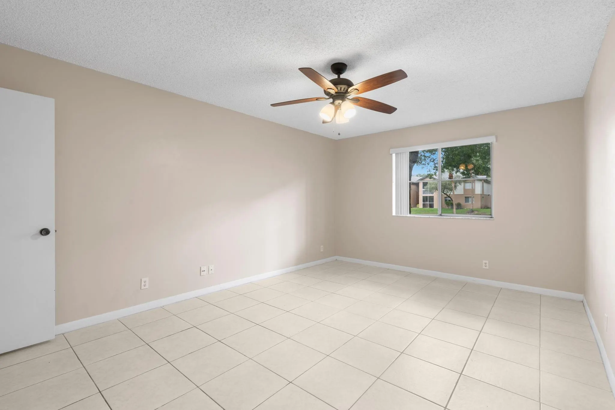9877 Westview Dr, #613