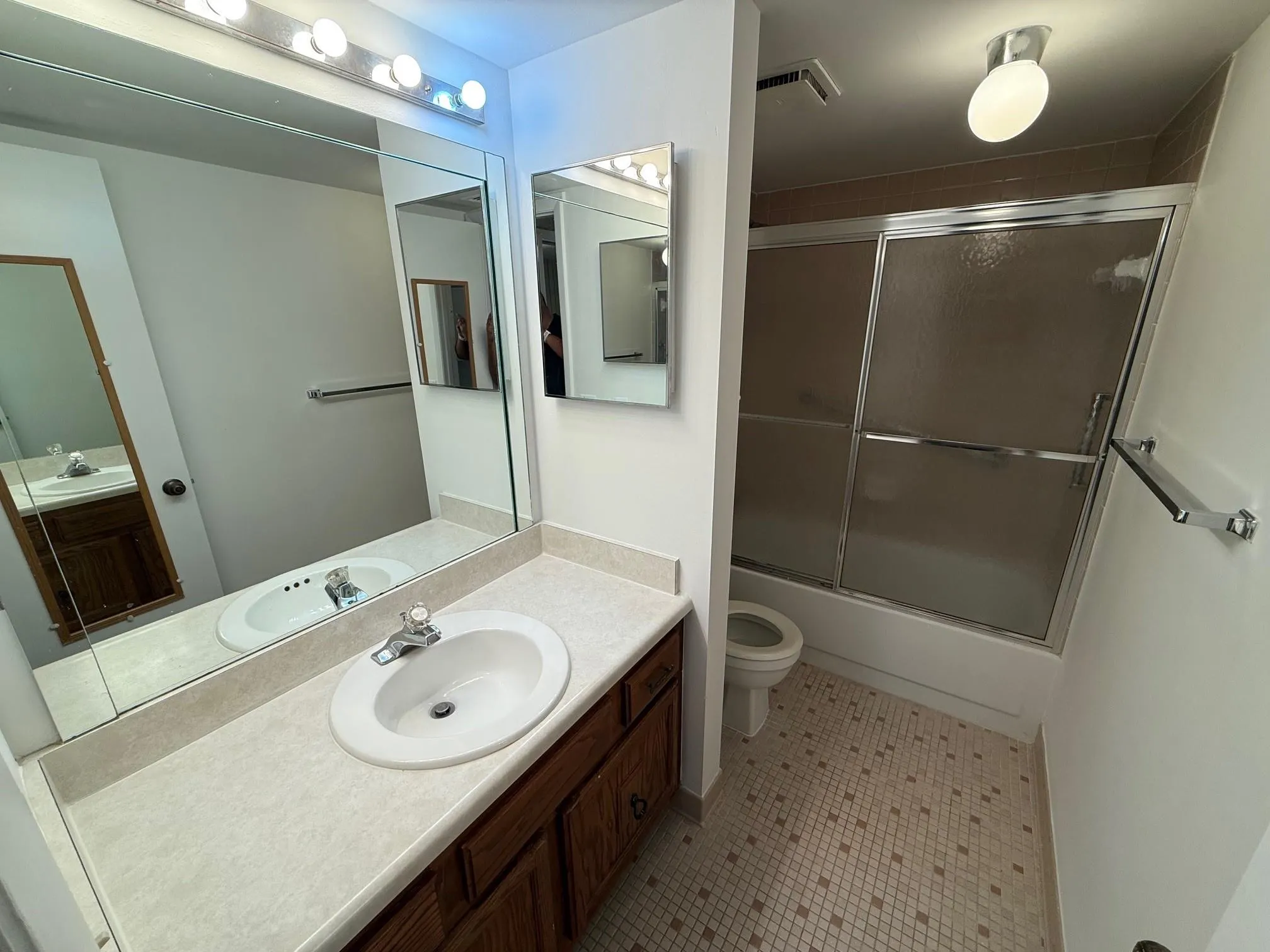 6215 Coral Lake Dr, #203